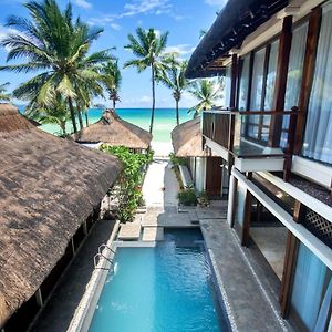 Harlan Beach Villa Boracay